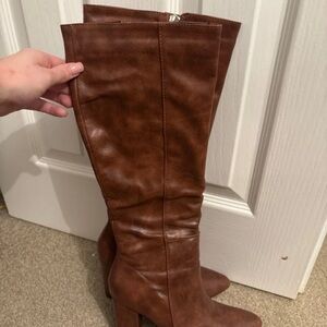 SHEIN Brown Heeled Boots